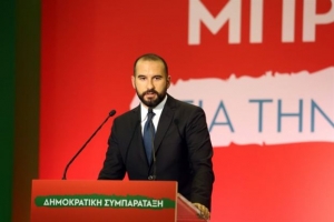Τζανακόπουλος: Η κεντροαριστερά δεν έχει την πολυτέλεια των ίσων αποστάσεων