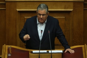 Κουτσούμπας: Αποπροσανατολισμός από τα προβλήματα μέσω εκλογικού νόμου