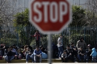 Λέσβος: Διαμαρτυρία οδηγών για πρόσφυγες που κρύβονται σε φορτηγά