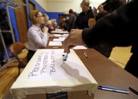 Ντόναλντ Τραμπ και Χίλαρι Κλίντον πέτυχαν κρίσιμες νίκες στις αναμετρήσεις της «Σούπερ Τρίτης»