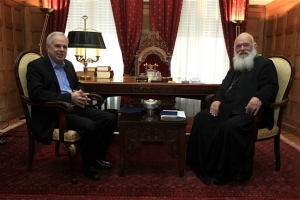 Την αξιοποίηση της αγροτικής γης της Εκκλησίας, συζήτησαν αρχιεπίσκοπος-Αποστόλου