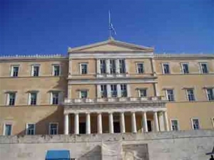 Τελεσίγραφο προς τους κυβερνητικούς βουλευτές