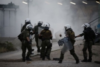 Συγκέντρωση κατοίκων του Μενιδίου στο υπουργείο Προστασίας του Πολίτη