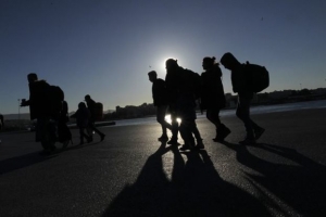 Συστήνεται μητρώο εθελοντών για το προσφυγικό