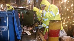 Θεσσαλονίκη: Καθαρή πόλη ανήμερα Χριστουγέννων χάρη στους εργαζόμενους της καθαριότητας