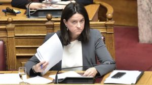Βουλή: Yπερψηφίστηκε το νομοσχέδιο για την Παιδεία