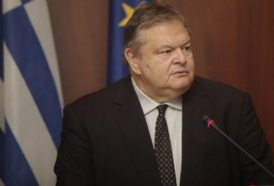 Βενιζέλος: «Η αβεβαιότητα αποδυναμώνει τη θέση της χώρας, όχι της κυβέρνησης»