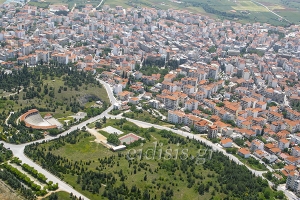 Περί ονοματοδοσίας οδών και πλατειών