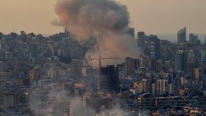 Σφοδρά ισραηλινά πλήγματα στα νότια προάστια της Βηρυτού