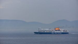 Ύποπτο κρούσμα σε πλοίο - Σε καραντίνα στο λιμάνι της Λήμνου