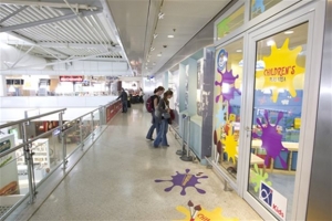 Διαχρονική η συνεργασία του «Χαμόγελου του Παιδιού» με το «Ελ. Βενιζέλος»