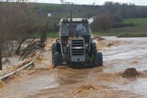 Επιχείρηση της Πυροσβεστικής για τη διάσωση αγρότη