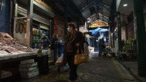 ΙΕΛΚΑ: Το 70% των καταναλωτών έχει αποθηκεύσει βασικά είδη για τουλάχιστον 1 βδομάδα