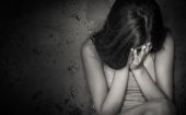 Κατάνια | Βίασαν ομαδικά 13χρονη σε δημόσιες τουαλέτες και ανάγκασαν τον φίλο της να βλέπει