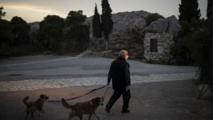 Εγκωμιαστικό γερμανικό ρεπορτάζ για την Ελλάδα - Η αναφορά στον Σωτήρη Τσιόδρα