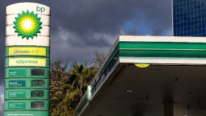 BP: Περιορισμός εργατικού δυναμικού κατά 5% για μείωση κόστους