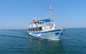 Θεσσαλονίκη: Το καραβάκι “Κωνσταντής” ξεκινάει τα δρομολόγια στο Θερμαϊκό Κόλπο