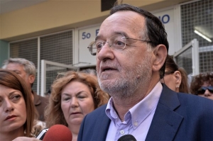 Λαφαζάνης: «Λαϊκίστικη δημαγωγία» οι εξαγγελίες Τσίπρα
