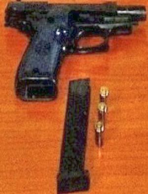 Σύλληψη αλλοδαπών για οπλοκατοχή και ναρκωτικά