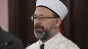 Τουρκία: Μήνυση κατά του ανώτατου ιμάμη Αλί Ερμπάς για προσβολή του Κεμάλ