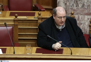Βουλή: Κόντρα Φίλη - Βορίδη για τους μητροπολίτες στα σχολεία
