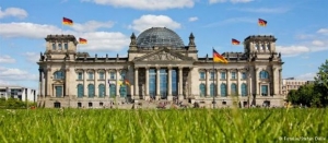 Deutsche Welle: Το Βερολίνο χαιρετίζει την ελληνοτουρκική συνεργασία