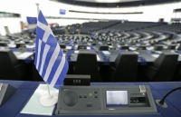 Μακρόν: Οι διαφορές καλβινιστών - καθολικών εμποδίζουν τη λύση για το χρέος