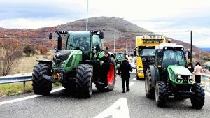 Πρώτο μελισσοκομικό και αγροτικό μπλόκο στην Χαλκιδική αύριο στη Νικήτη