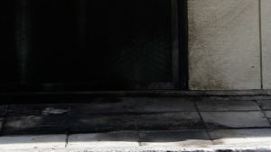 Ακόμη μία επίθεση με γκαζάκια σε είσοδο πολυκατοικίας τα ξημερώματα