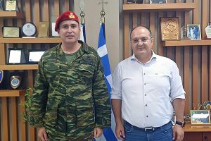 Εθιμοτυπική επίσκεψη Διοικητή 601 Α.Τ. Π. στρατοπέδου Καμπάνη στον Δήμαρχο Κιλκίς