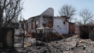 Τρεις νεκροί σε βομβαρδισμούς της Ρωσίας στη Σελίντοβε της Ουκρανίας