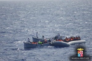 Άλλες οκτώ ζωές χάθηκαν στη Μεσόγειο - Εκατοντάδες διασωθέντες σε ένα 24ωρο