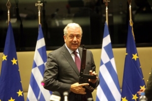 Η συνεργασία ΕΕ-ΗΠΑ στο επίκεντρο της επίσκεψης Αβραμόπουλου στην Ουάσινγκτον