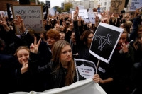 ΠΟΥ: Επικίνδυνο το 50% των αμβλώσεων παγκοσμίως