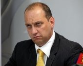 Αντιδρά η διοίκηση μπλε λεωφορείων - τρόλεϊ στην κατάργηση των ελεγκτών