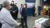 Στην Ελλάδα έφτασαν τα πρώτα εμβόλια της Pfizer/BioNTech