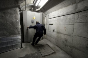 Ανησυχία στην Ελβετία για «εξαφάνιση» εγγράφων με δράση παραστρατιωτικής ομάδας