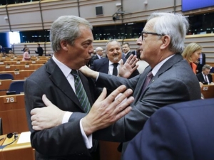 «Γιατί είστε εδώ;» ρώτησε ο Γιούνκερ τους ευρωβουλευτές UKIP
