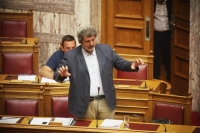 Επίθεση Πολάκη κατά της δημοσιογράφου που εκνεύρισε τον Τσίπρα