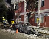 Δημαρχείο Θερμαϊκού: Επίθεση με έξι μολότοφ – Κάηκε δημοτικό ΙΧ
