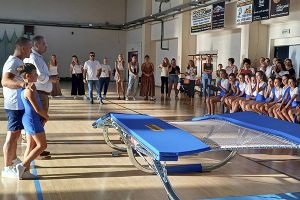 Επαγγελματικός εξοπλισμός τραμπολίνο από τον Δήμο Κιλκίς για την προπόνηση των νεαρών αθλητών στο Κλειστό Γυμναστήριο Καμπάνη