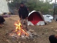 Χωρίς θέρμανση και ζεστό νερό οι πρόσφυγες σε δομές κυρίως στα νησιά