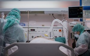 Covid -19: Αυξημένη πιθανότητα πολυοργανικής δυσλειτουργίας των ασθενών μετά το εξιτήριο