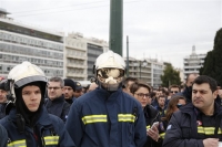 Συγκέντρωση πυροσβεστών πενταετούς υποχρέωσης στο Σύνταγμα