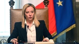 Σάλος στην Ιταλία: Σέλφι της Τζόρτζια Μελόνι με φερόμενο συνεργό της μαφίας προκαλεί αντιδράσεις