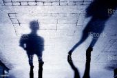 Σοκ στη Θεσσαλονίκη: 25χρονη κατήγγειλε ότι ο πατριός της τη βίασε υπό την απειλή μαχαιριού