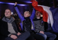 Μπροστά η ακροδεξιά της Λεπέν στις πρώτες κάλπες μετά την 13 Νοεμβρίου