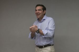 ΣΥΡΙΖΑ: Βλέπουν να έρχεται λάσπη και για τον Τσίπρα