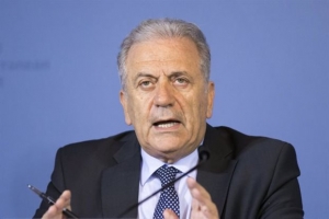 Αβραμόπουλος: Αδικο να επωμίζονται το μετανστευτικό οι χώρες πρώτης γραμμής