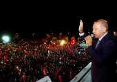 Handelsblatt: Γιατί o Ερντογάν κέρδισε πάλι;